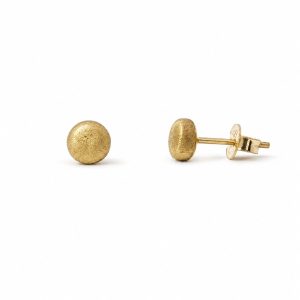 Round stud earrings in 18K yellow gold with satin finish