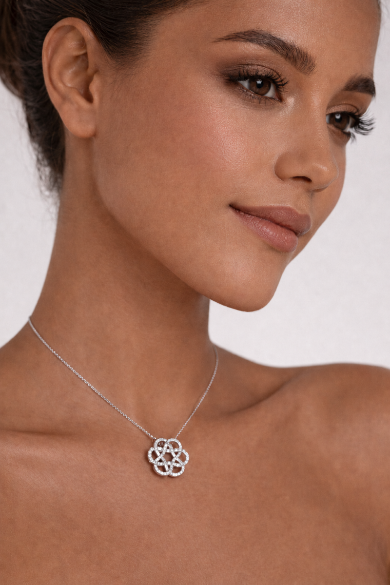 True Love Knot® bedelhanger in witgoud diamant medium - Afbeelding 2