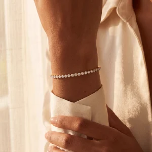 Yellow Gold Bangle with Lab-Grown Diamonds - Lab-Grown Diamond Jewellery