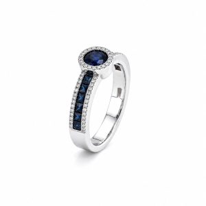 Sapphire ring with diamonds