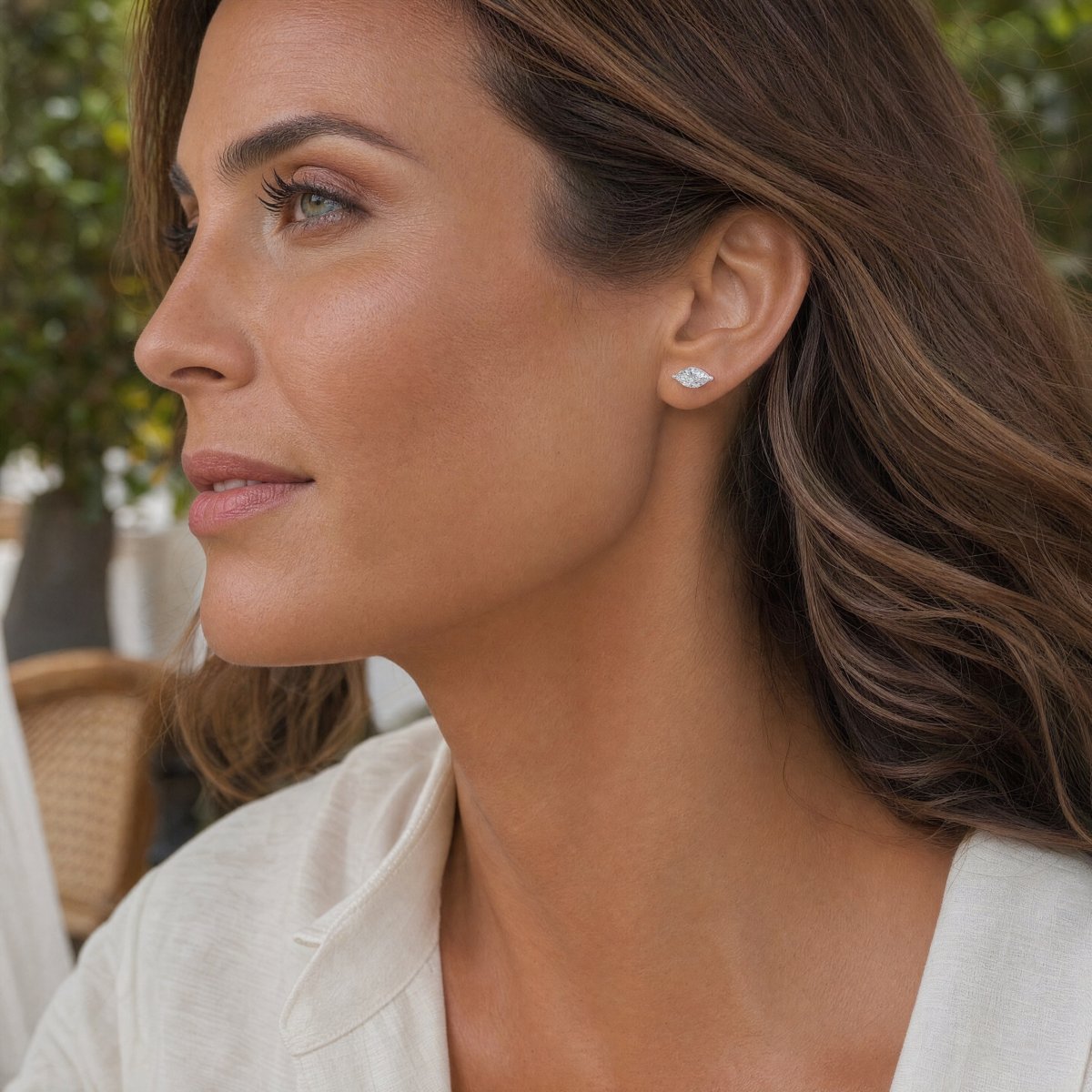 Lab-grown diamond stud earrings - Image 2