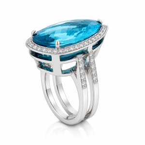 Bague avec topaze bleue poire et diamants