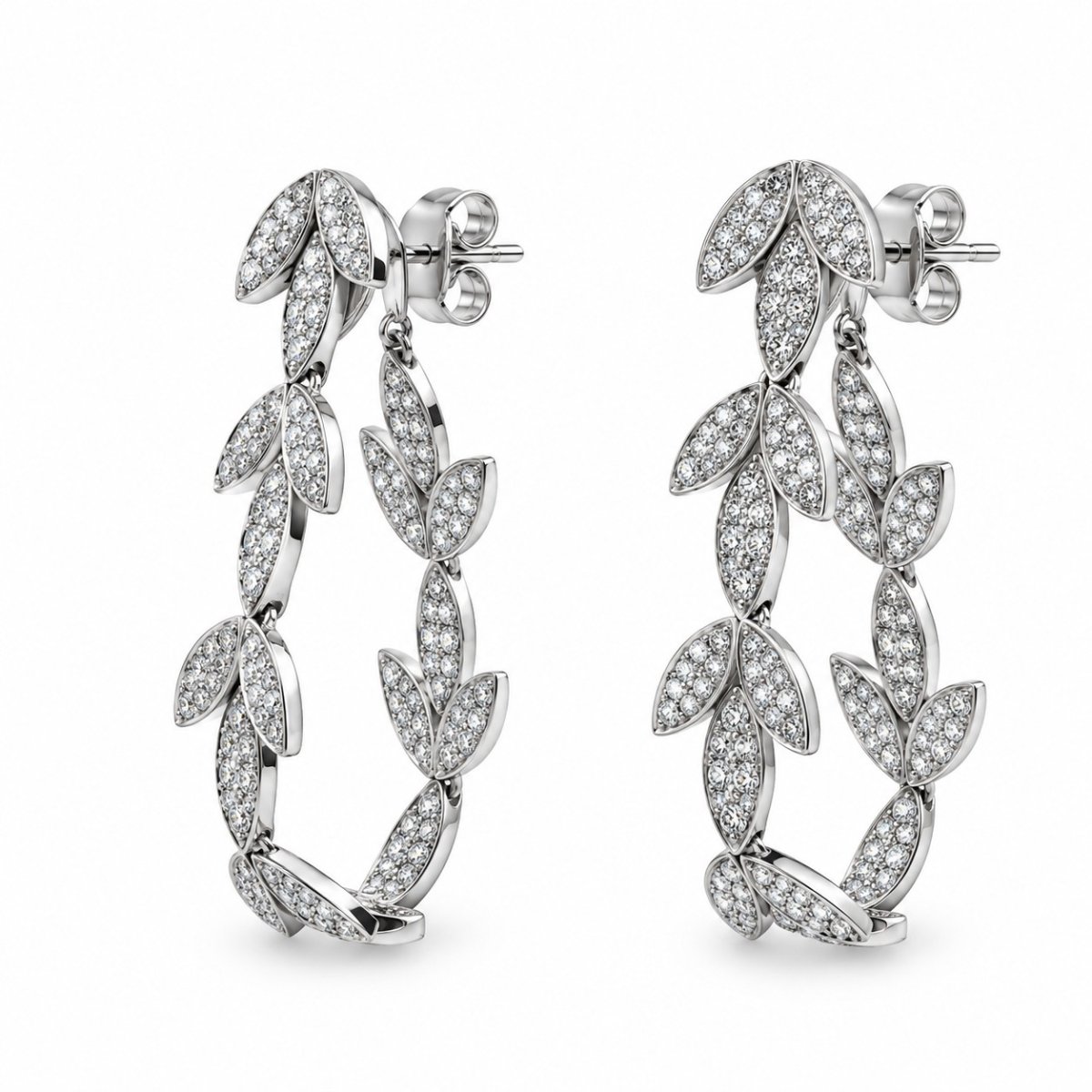 Luxury white gold earrings with leaf shape and 4.50 ct diamonds