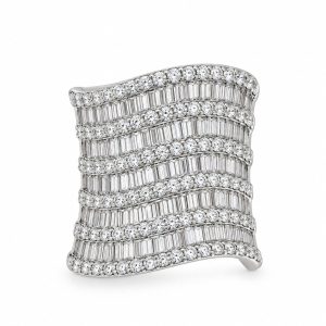 Diamond band ring in 18k white gold with round and baguette diamonds